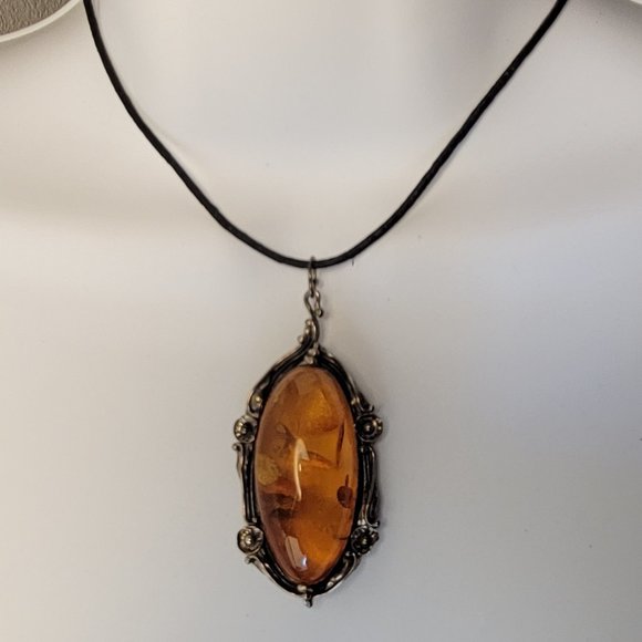 Vintage Sterling Chunky Large Oval Baltic Amber Pendant Art Nouveau Style Design - Picture 3 of 9